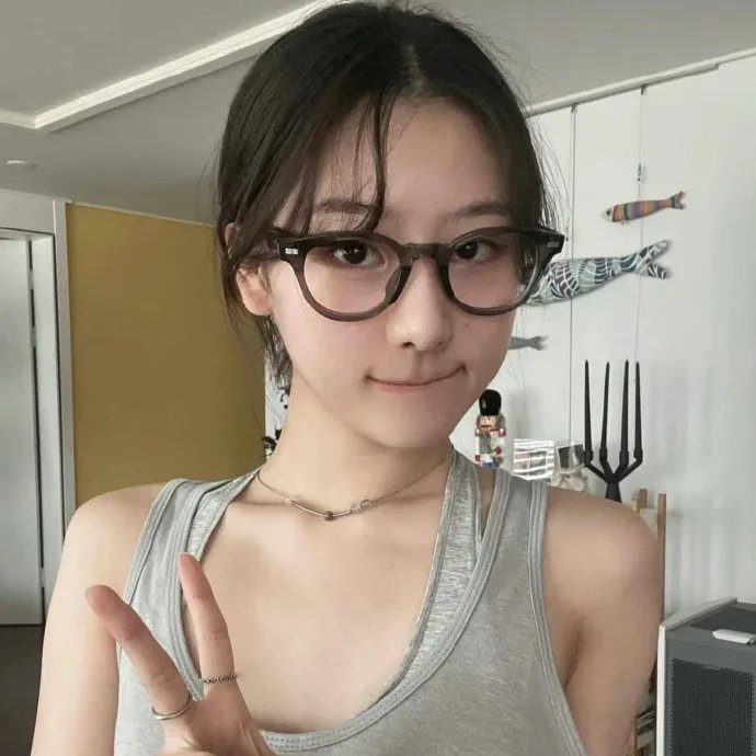 小黄人大眼萌粤语